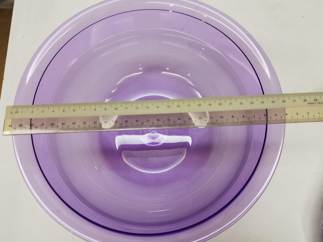 Round Tupperware Metal Tupperware round container, Furniture & Home Living, Kitchenware ...