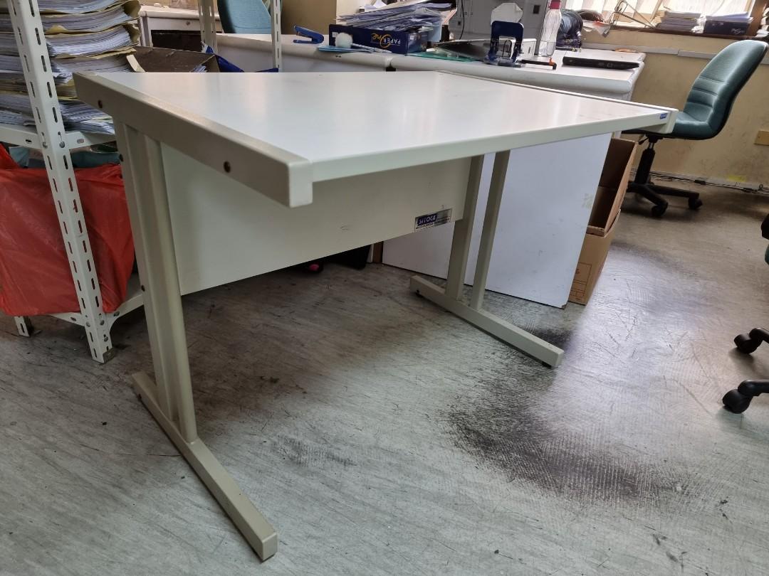 Used computer table cheap and chair