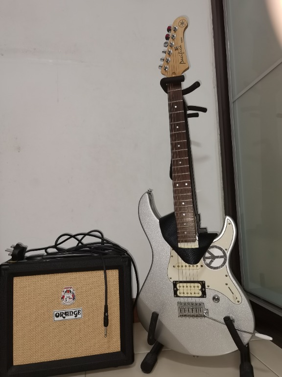 Yamaha Pacifica 112V whole set. Guitar full set, Amplifier, pick