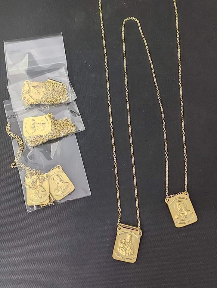 Gold scapular pendant hot sale