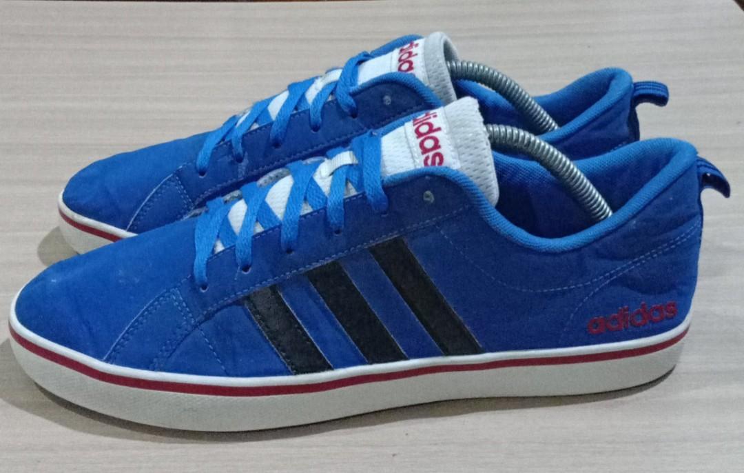 Adidas neo hotsell vs originals