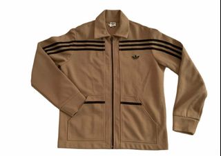 (Category: ) located in . Submitted by xraf_stores (Listing ID 1101592119, Image 1). Description: .