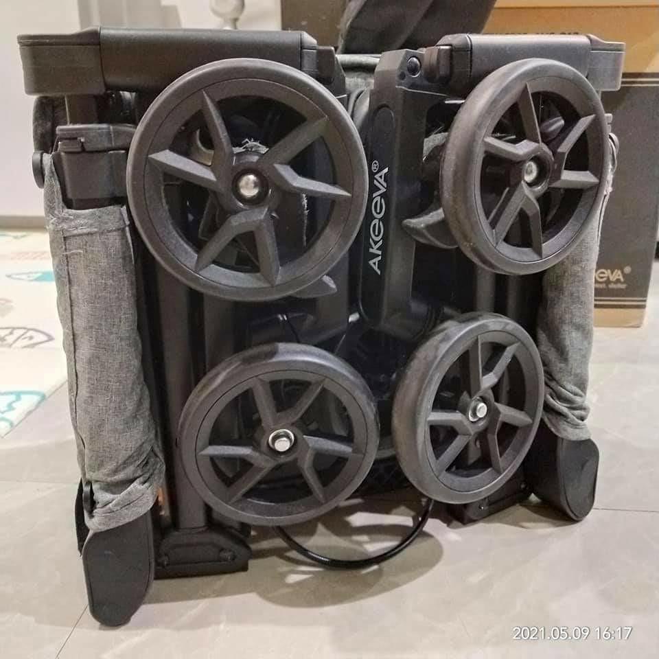 Akeeva Atom Stroller Babies Kids Going Out Strollers on Carousell