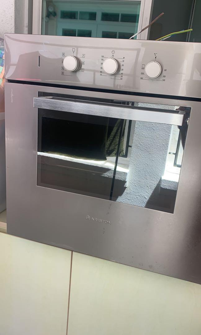 Ariston Built in Oven, TV & Home Appliances, Kitchen Appliances, Ovens