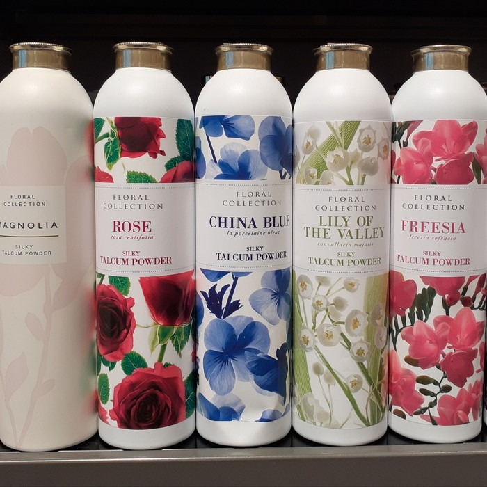 AUTHENTIC / Marks & Spencer / Silky Talcum Powder (Floral Collection