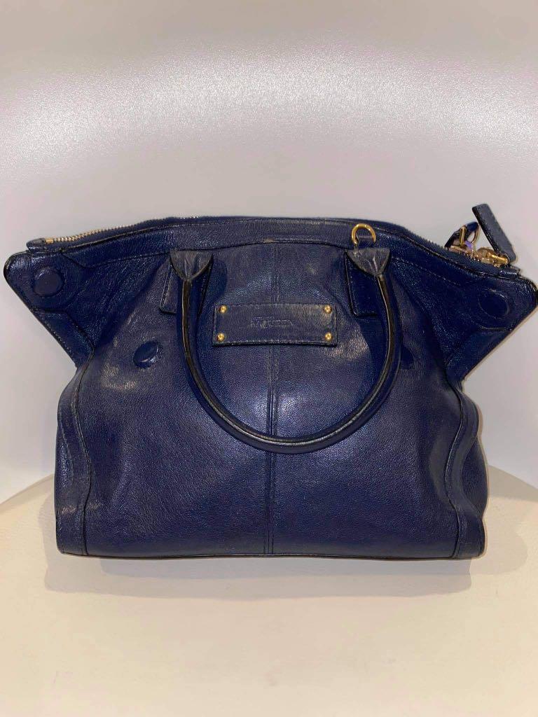Authentic Alexander mcqueen de manta sling bag (Category: Luxury Bags & Wallets) located in Quezon City. Submitted by closetraidbya (Listing ID 1101656104, Image 3). Description: Bought from japan :) Complete with care card and dust bag Please check photos for the only flaw .