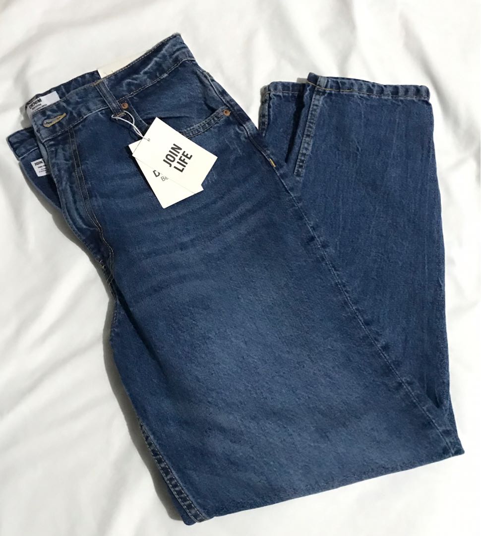 Bershka eu 42 us 10 mom jeans, Women's Fashion, Bottoms, Jeans on Carousell