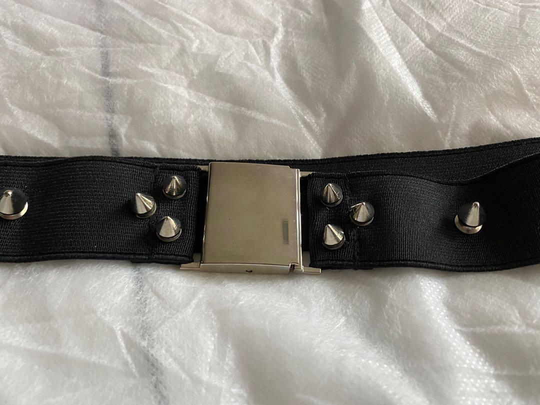 black elasticated belt