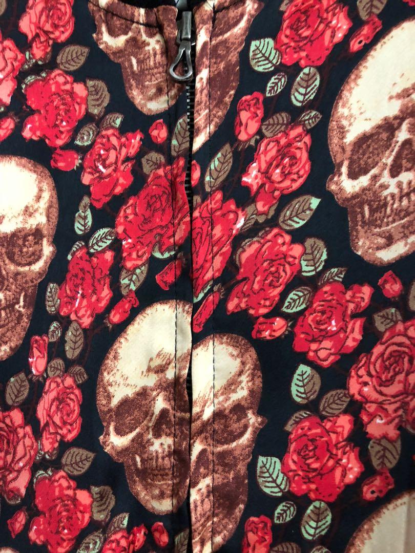 Bomber jacket (Category: Coats, Jackets and Outerwear) located in Kuala Lumpur. Submitted by socksgame (Listing ID 1101549862, Image 3). Description: Skull bomber jacket 8.5 Free shipping .