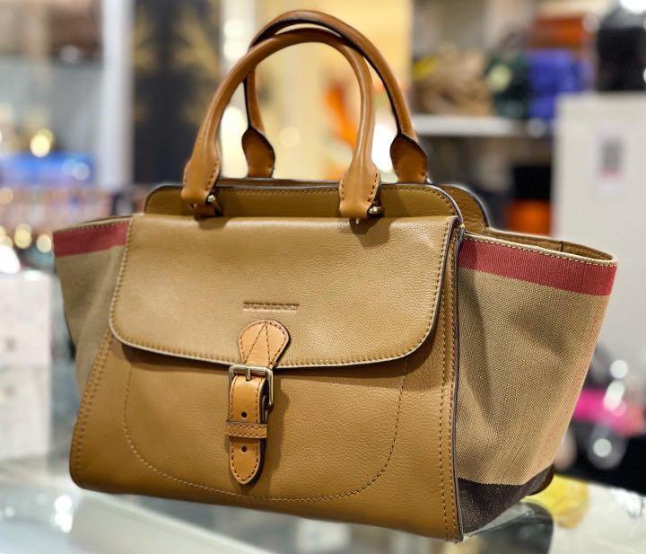 Burberry harcourt bag store