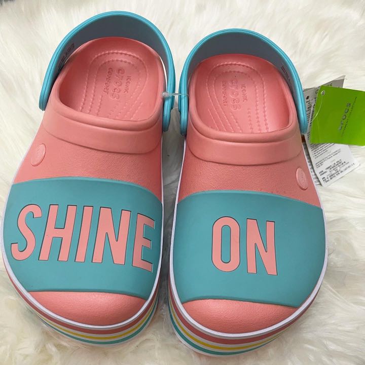 CROCS CLOG SHINE ON, Women's Fashion, Footwear, Slippers and slides on  Carousell