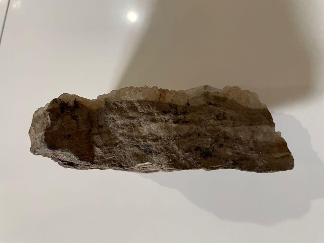 Crystal Stone From Cave (Category: Looking For) located in Manila. Submitted by a.c.shop (Listing ID 1101617289, Image 2). Description: A bit heavy From a cave in bicol .