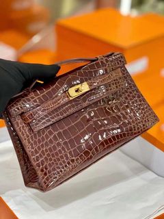 (Category: ) located in . Submitted by luxuryclosets (Listing ID 1101605478, Image 1). Description: .