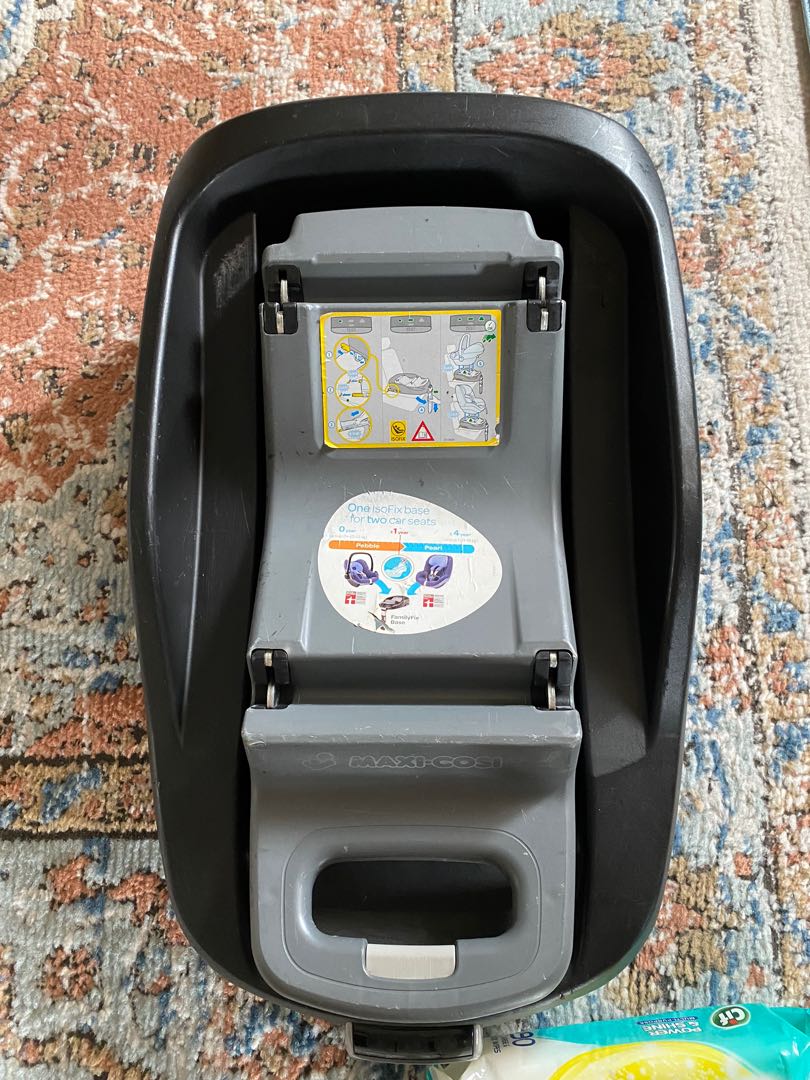 One isofix base for two best sale car seats