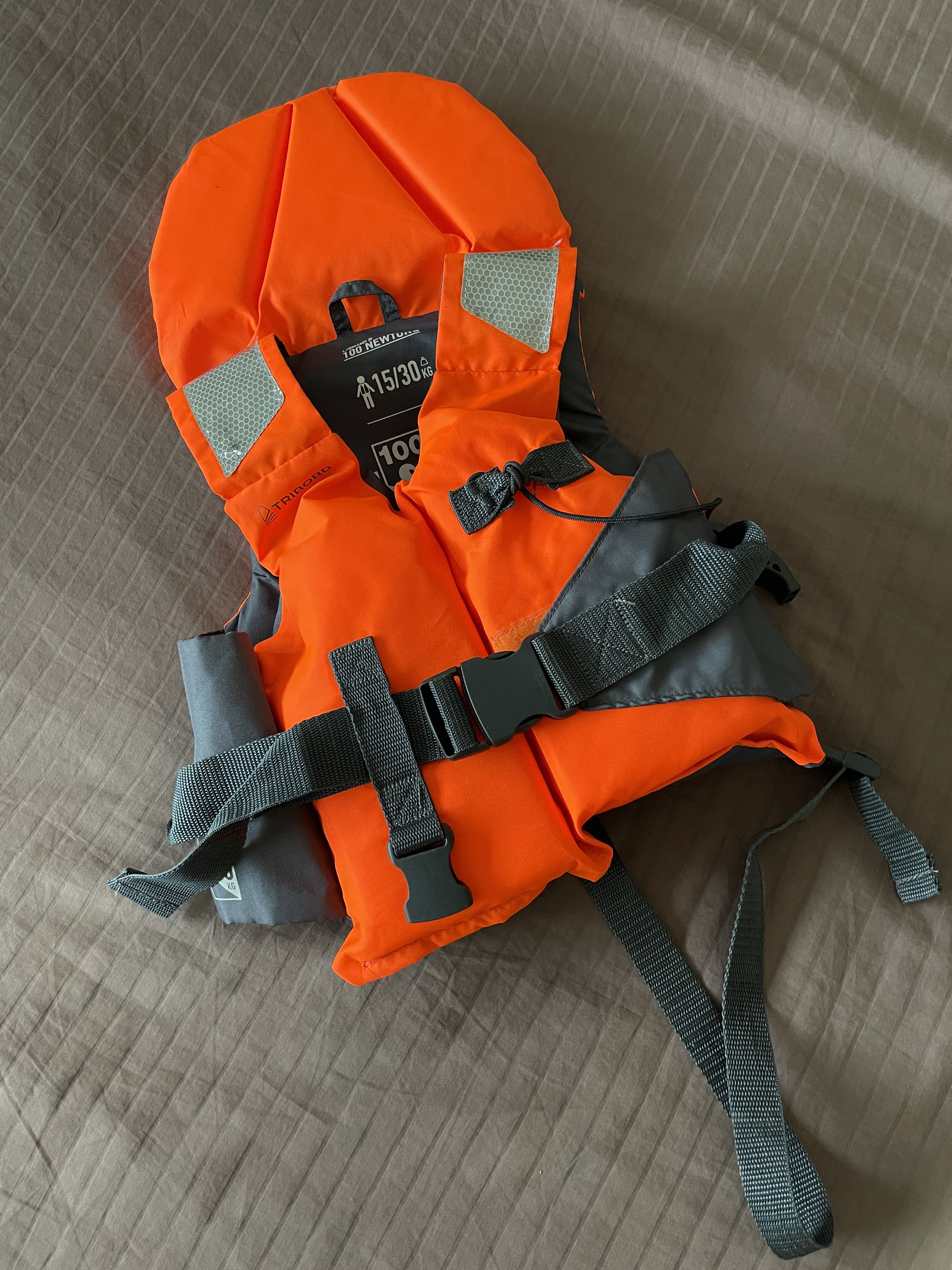 Kids Life Jacket Decathlon 1530kg, Sports Equipment, Other Sports