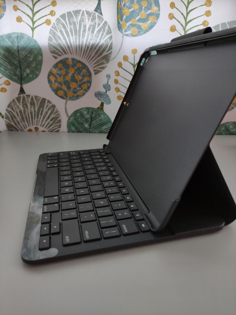 Logitech Slim Folio keyboard case for iPad Air 10.5" (2019) Black