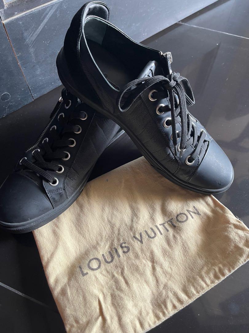 Louis Vuitton black sneakers men 9.5, Men's Fashion, Footwear, Casual Shoes  on Carousell