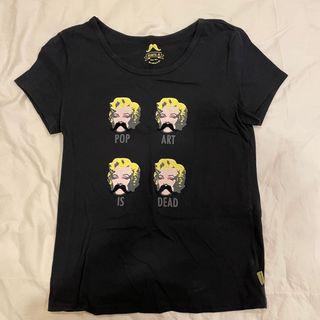 maru.a 黑色T-shirt