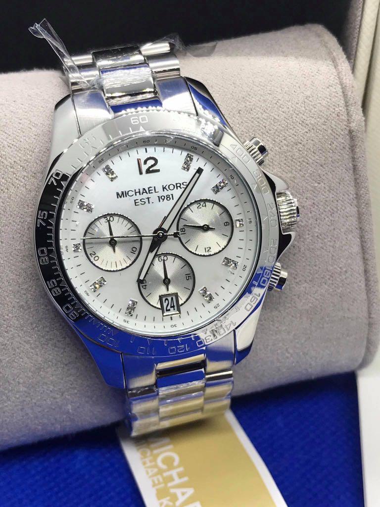 Michael Kors Chrono Men s Watch Men s Fashion Watches Accessories Watches on Carousell