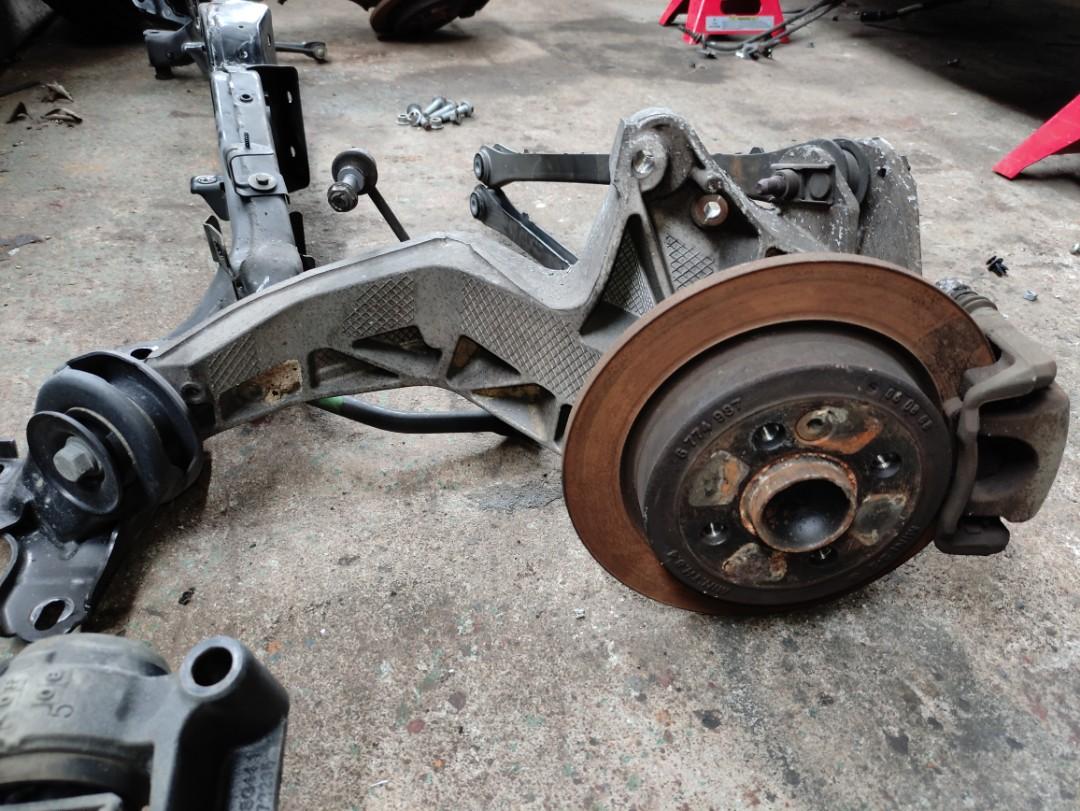 Mini Cooper S R56 Rear Knuckle set lower arm bush disc caliper pump ...