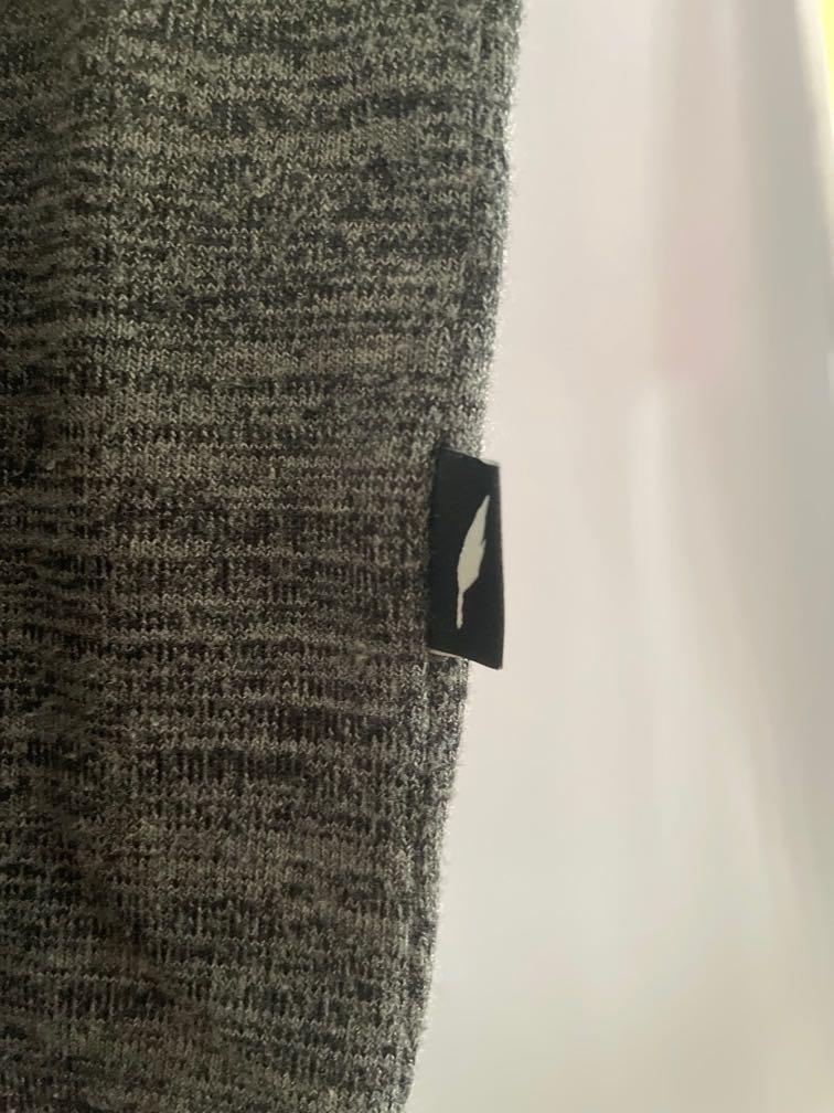 Publish knit tshirt (Category: Tshirts & Polo Shirts ) located in Quezon City. Submitted by chopblock (Listing ID 1101543440, Image 3). Description: Long cut silhouette .