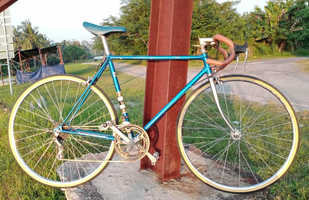 Raleigh rapide 80 s roadbike retro vintage Sports Equipment