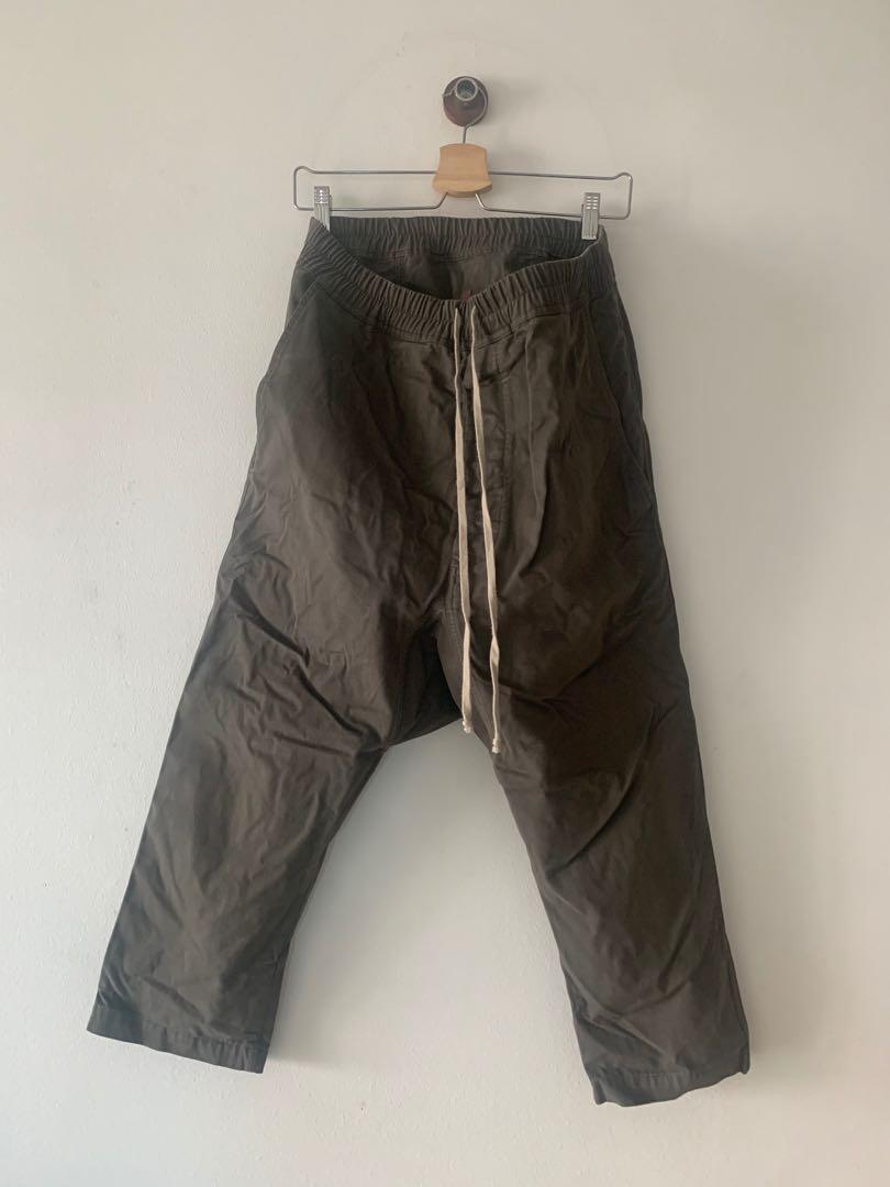 Louis Vuitton Lvse Soft Cargo Shorts BLACK. Size 40