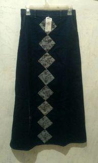 Rock Bahan denim Motif kembang