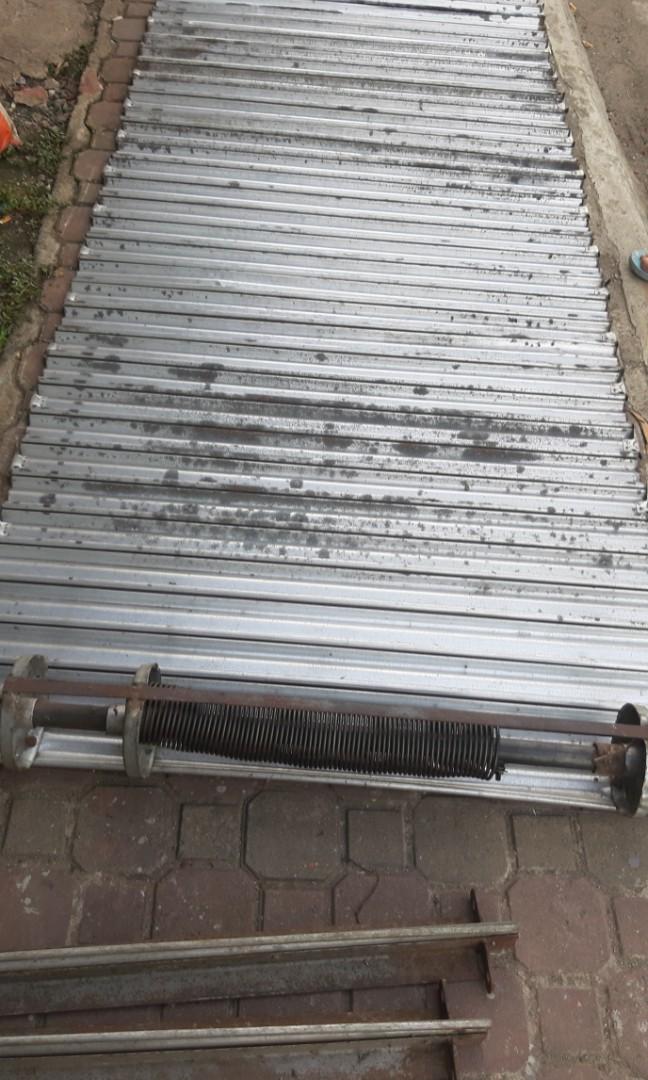 Roll up door (USED) makapal metal, Furniture & Home Living, Security
