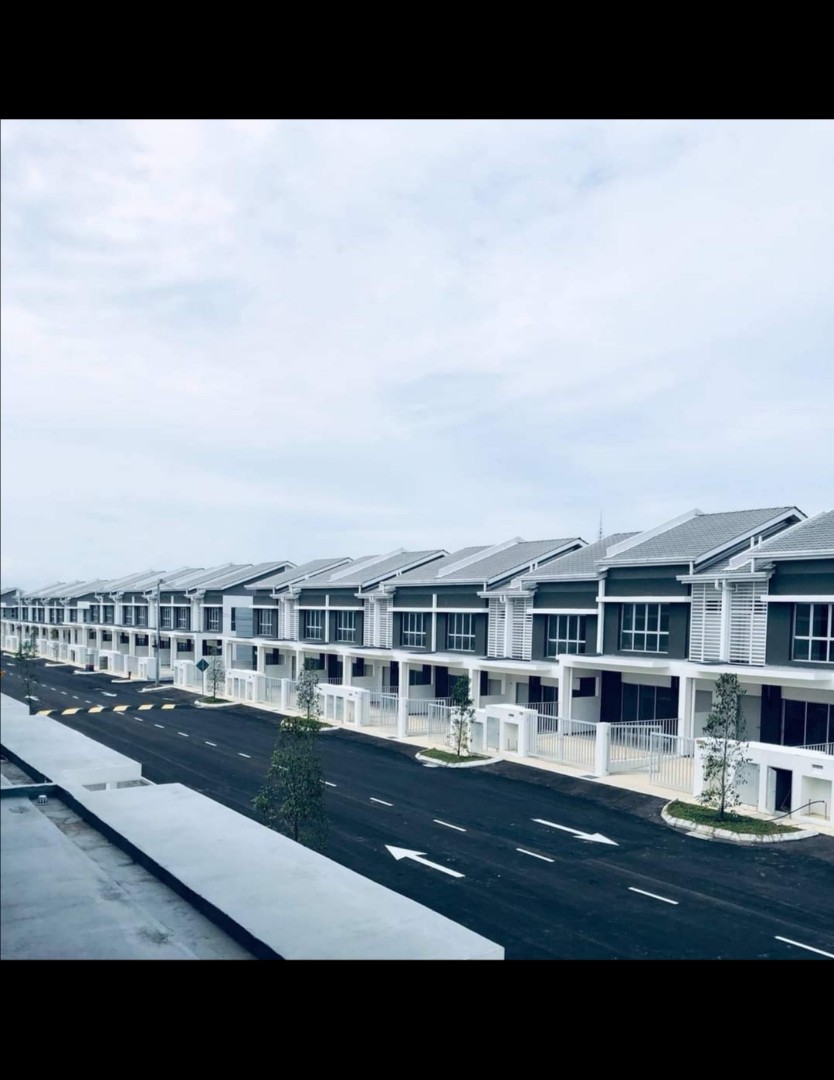 Rumah Teres 2 Tingkat, Bukit Rahman Putra, Property, For Sale on Carousell