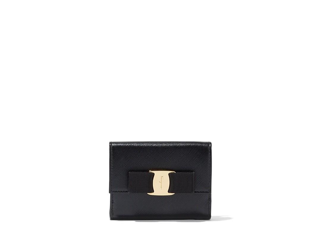 Ferragamo nero pebble calf wallet top