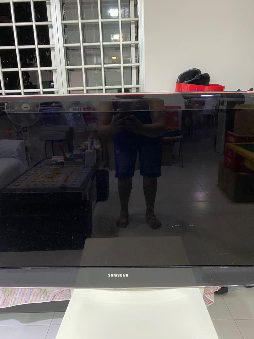 Samsung 6 Series 40” LED TV with Wall Mount, TV & Home Appliances, TV