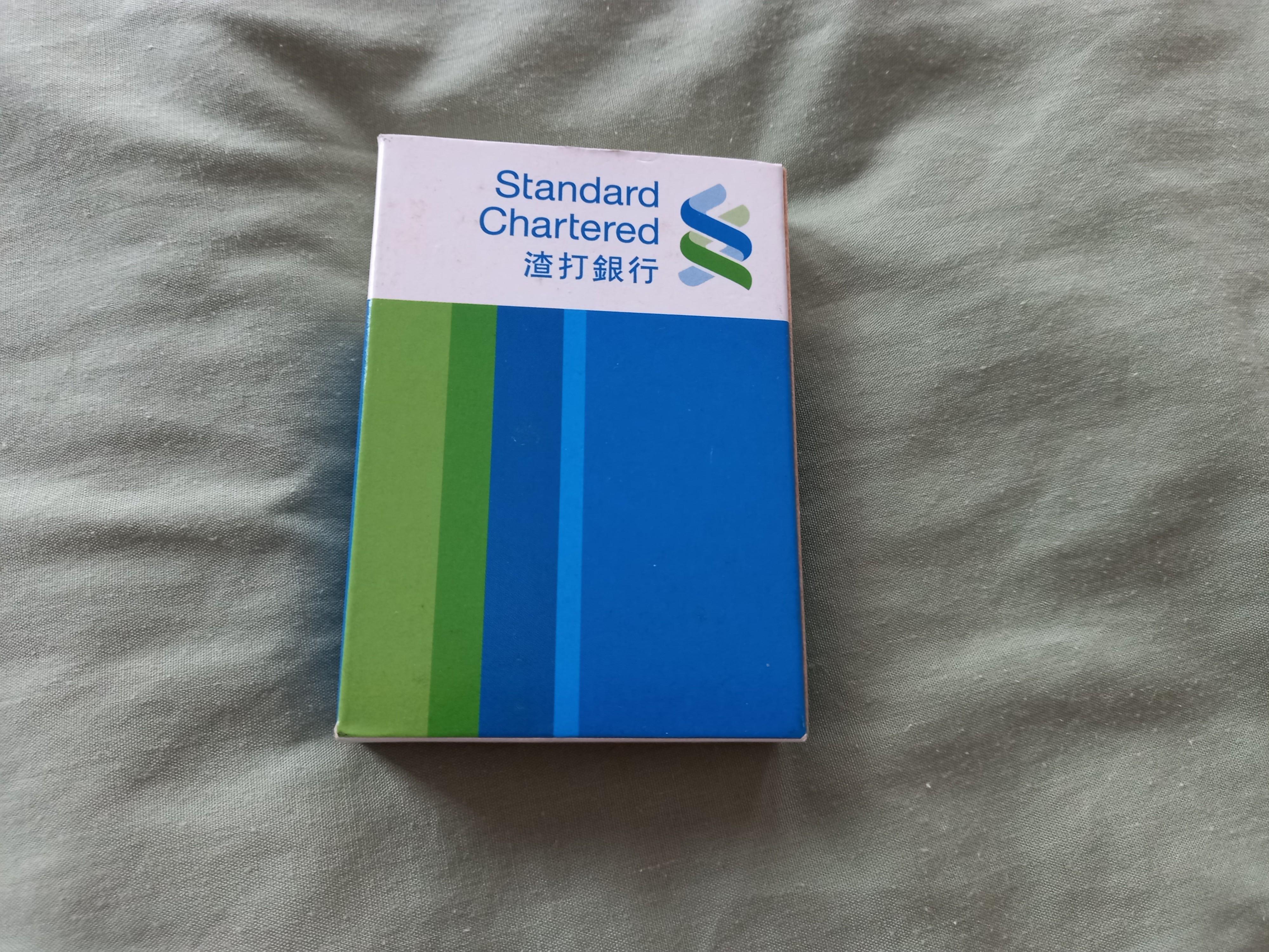 standard chartered bank matching game card渣打銀行兒童識字配對卡, 興趣及遊戲, 玩具& 遊戲類-  Carousell