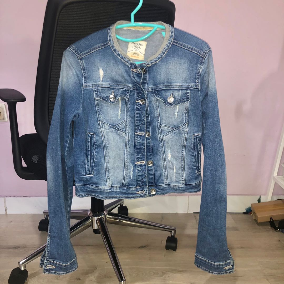 Stradivarius Crop Denim Jacket, Fesyen 