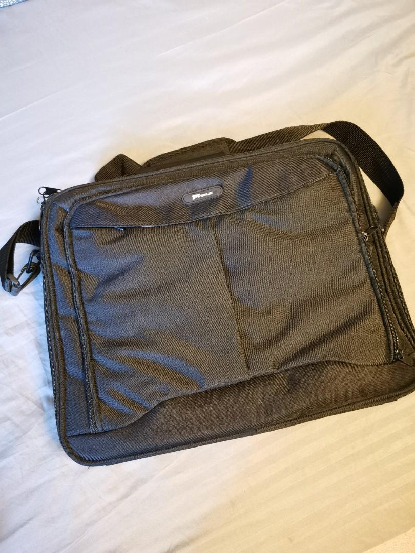 Targus laptop bag 15 inch, Men's Fashion, Bags, Sling Bags on Carousell