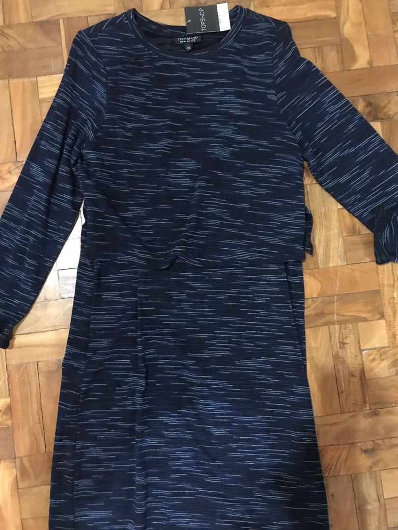 TOPSHOP Jersey Knit Dress (Category: Dresses) located in Cebu City. Submitted by elisabel (Listing ID 1101528342, Image 2). Description: TOPSHOP Jersey Knit Layered with Open back detail Dress Brand New with Tags .