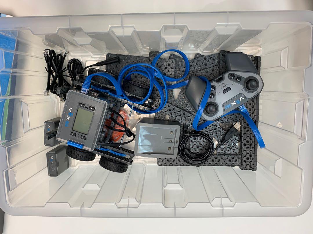 VEX IQ Robotics Starter Kit with Controller
