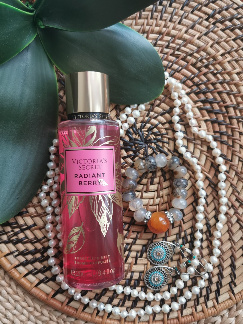 VICTORIA S SECRET RADIANT BERRY Beauty Personal Care