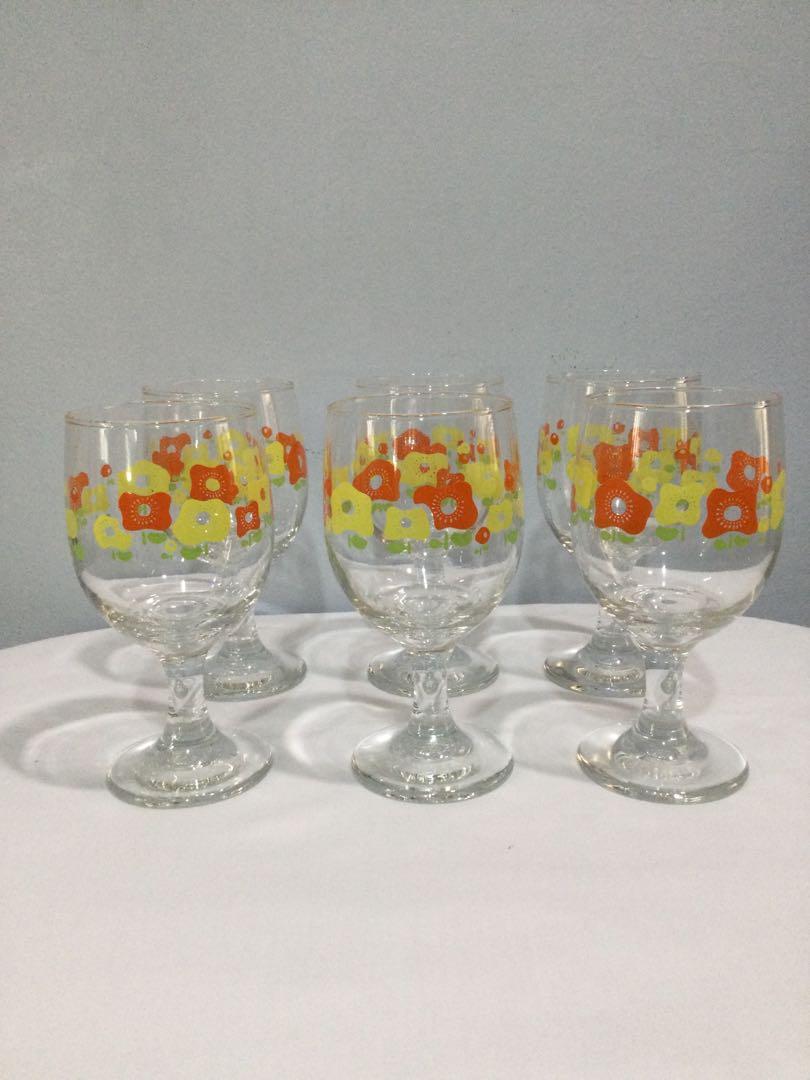Wine glass /water goblet (Category: Other Kitchenware & Tableware) located in Quezon City. Submitted by sunlaymac (Listing ID 1101620728, Image 1). Description: Set of 6pcs. Water goblet No box. Size indicated in photo 6.2in x 3in Regular sized. Price of p500 for all 6pcs .