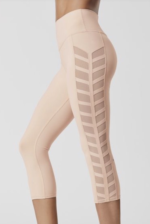 Alo yoga chevron capri store