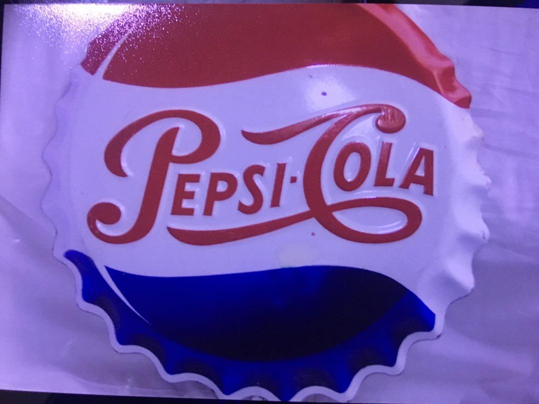 Antique Pepsi Collectibles (Category: Vintage Collectibles) located in San Juan City. Submitted by ethannate (Listing ID 1101740070, Image 2). Description: Antique Pepsi Collectibles 1. Early Pepsi Cooler 25k 2. Pepsi Crown Cap Sign 50k 3. Pepsi Small Picnic Cooler 30k If you get all with free promo items like print ads.