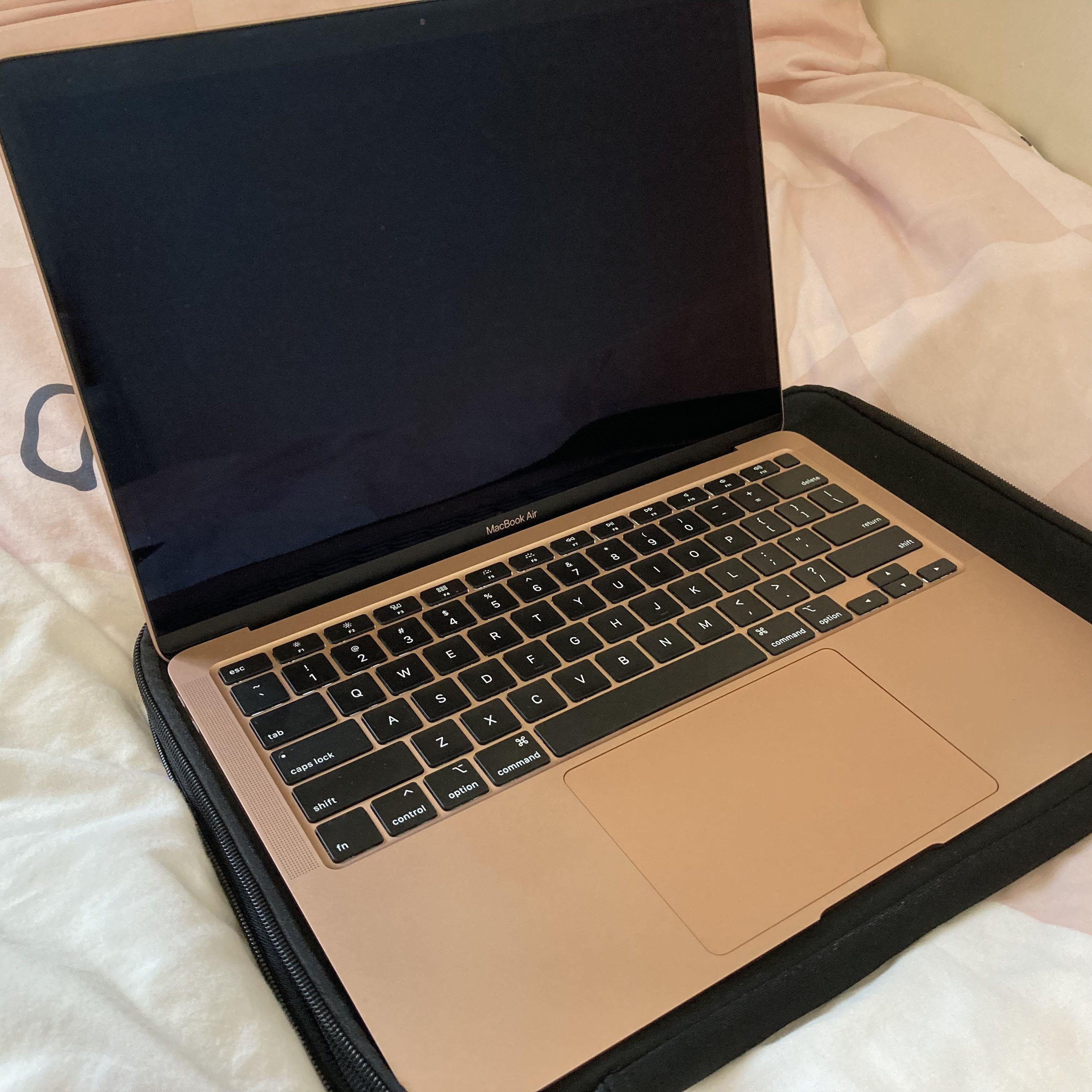 Applecare] Macbook Air 13, i5, 16gb RAM, Gold, 電腦＆科技, 手提