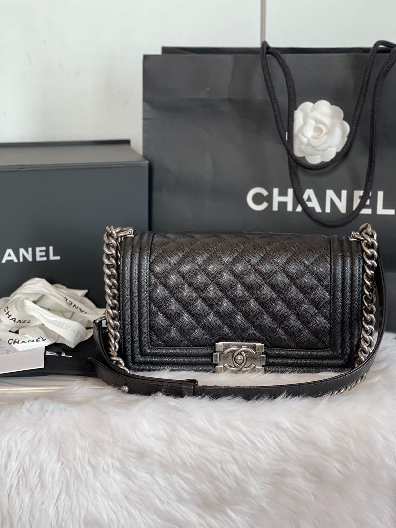 Chanel le boy cheap caviar medium