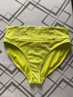 (Category: ) located in . Submitted by shopmeee_ (Listing ID 1101699289, Image 1). Description: .