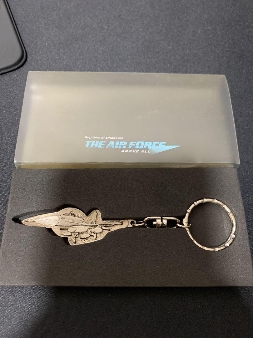 Brand New Air Force RSAF F 16 Keychain Keychain Souvenirs Hobbies
