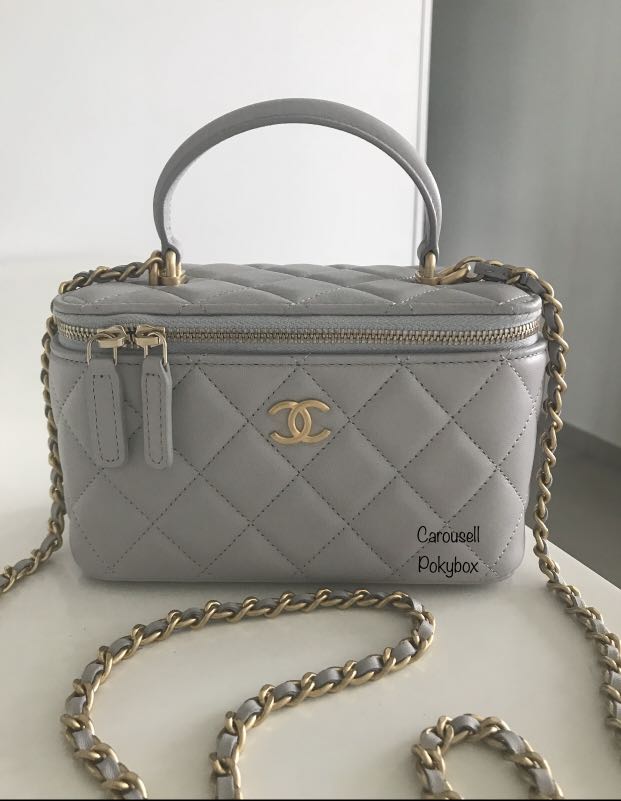 ❤️sold❤️CHANEL 21A Top Handle Vanity, Luxury, Bags & Wallets on Carousell