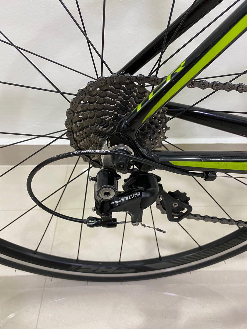 Giant tcr 6700 road bike, Sports 
