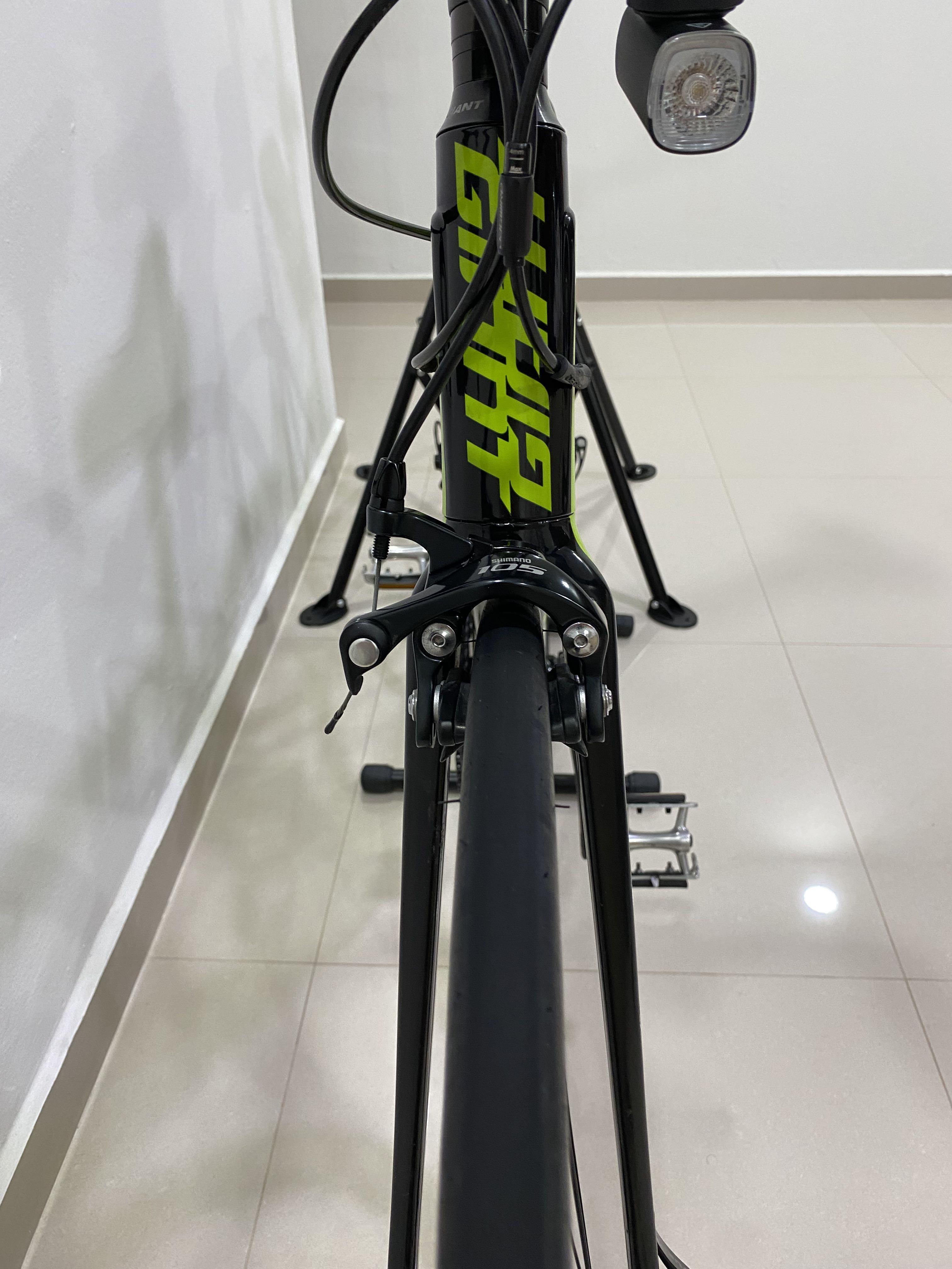 Giant tcr 6700 road bike
