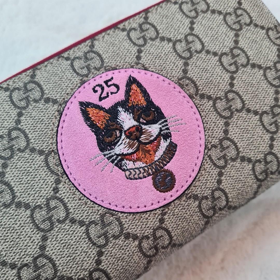 Gucci wallet dog discount