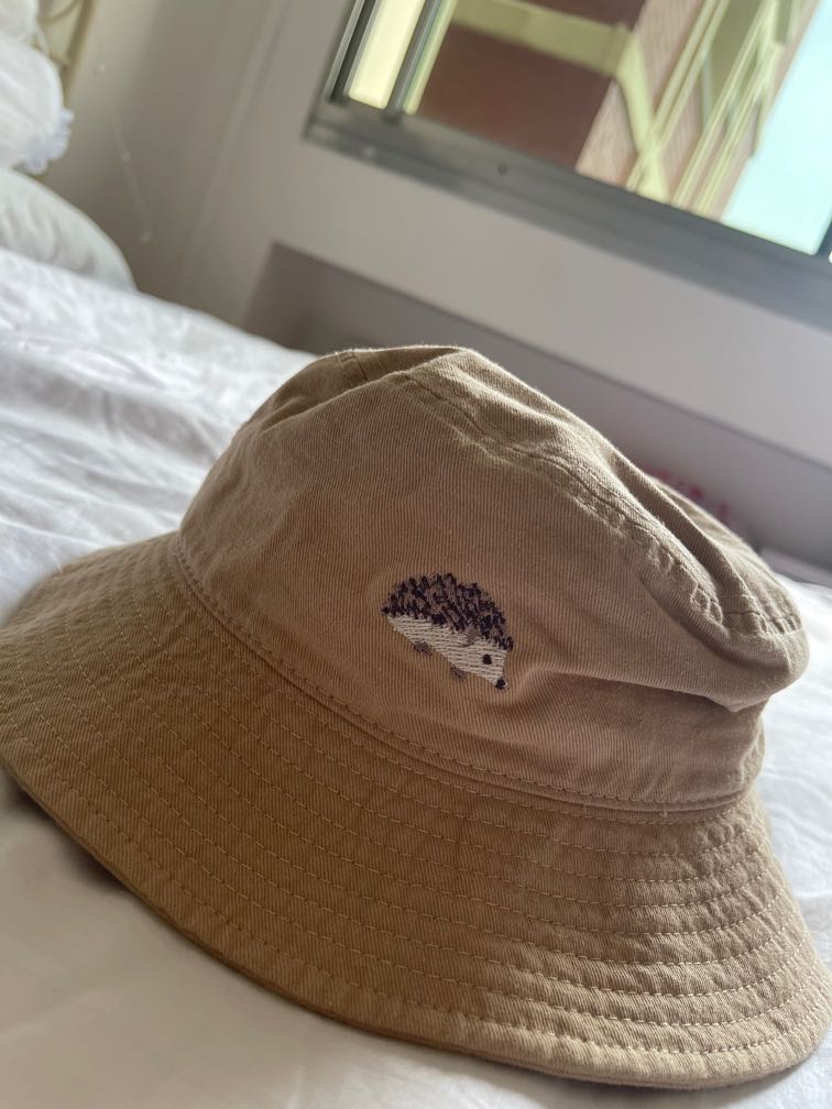 Hedgehog Embroidery Bucket Hat (in 